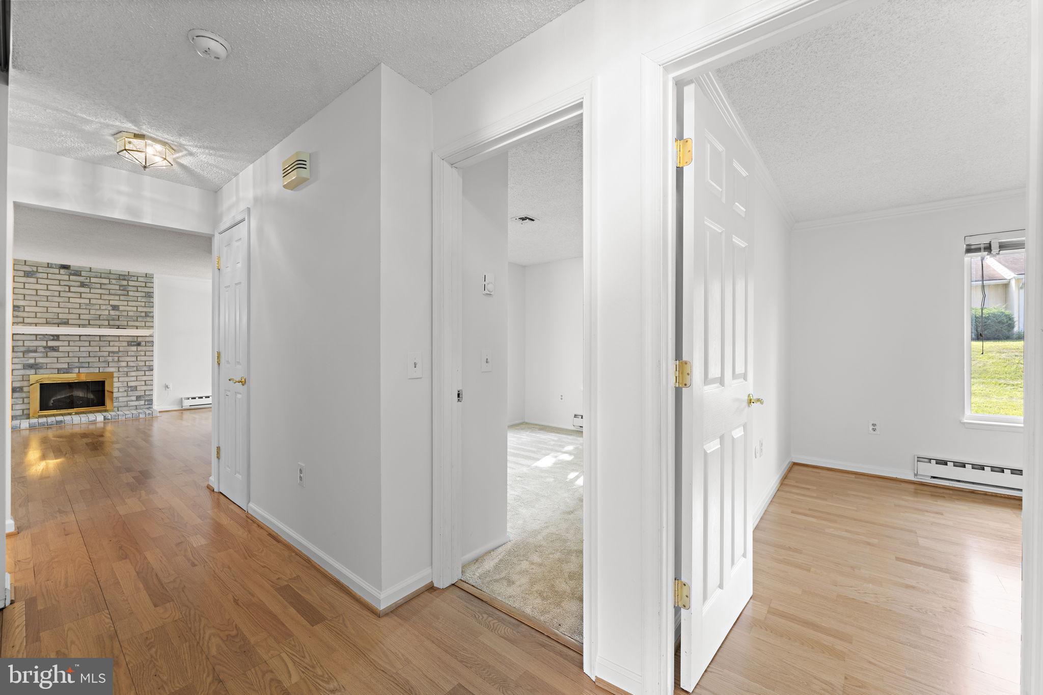 LEISURE WORLD - Residential