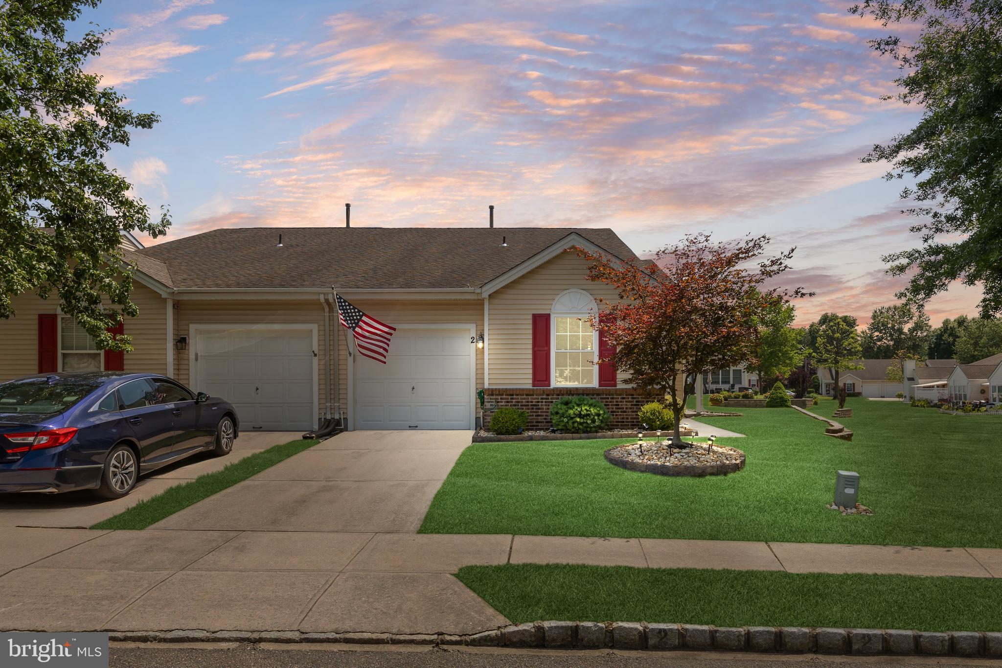 2 CLIFFORD DRIVE