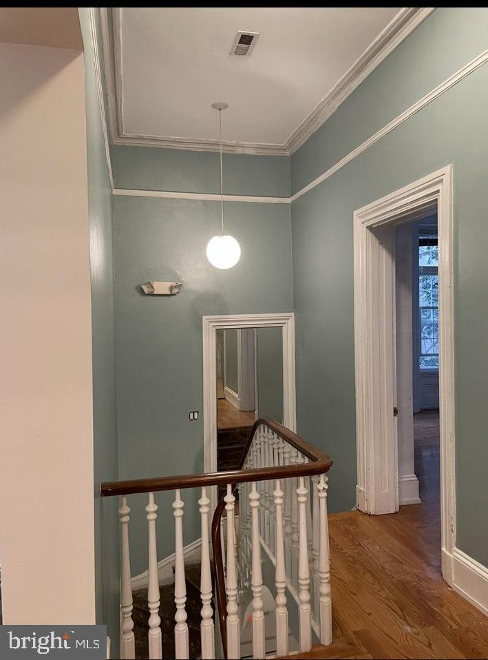 QUEEN VILLAGE - Residential Income