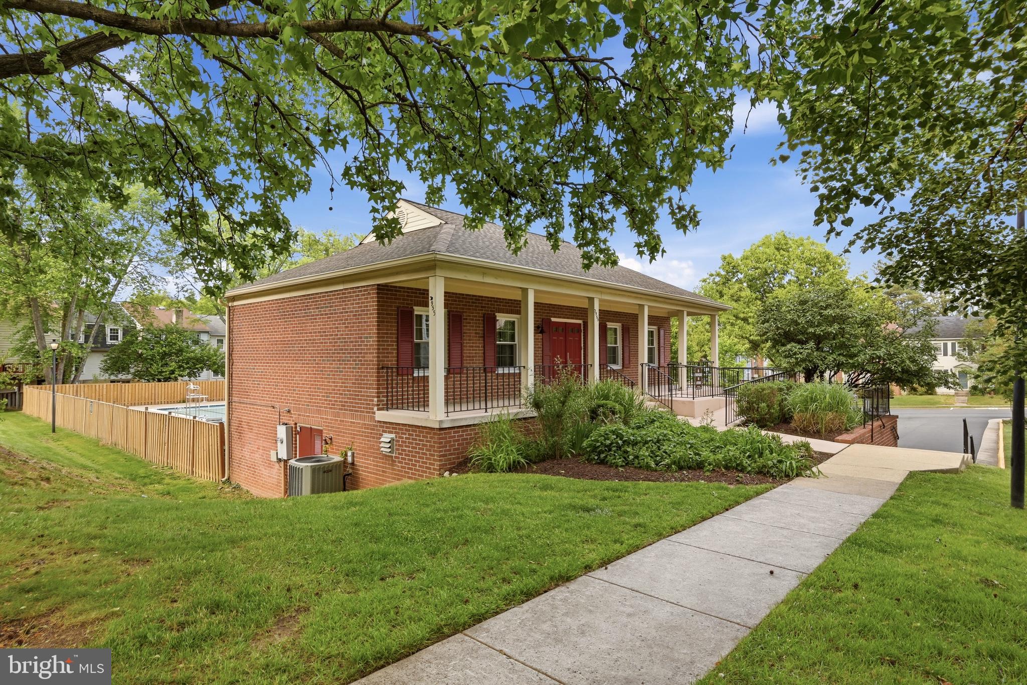 COMSTOCK - Residential