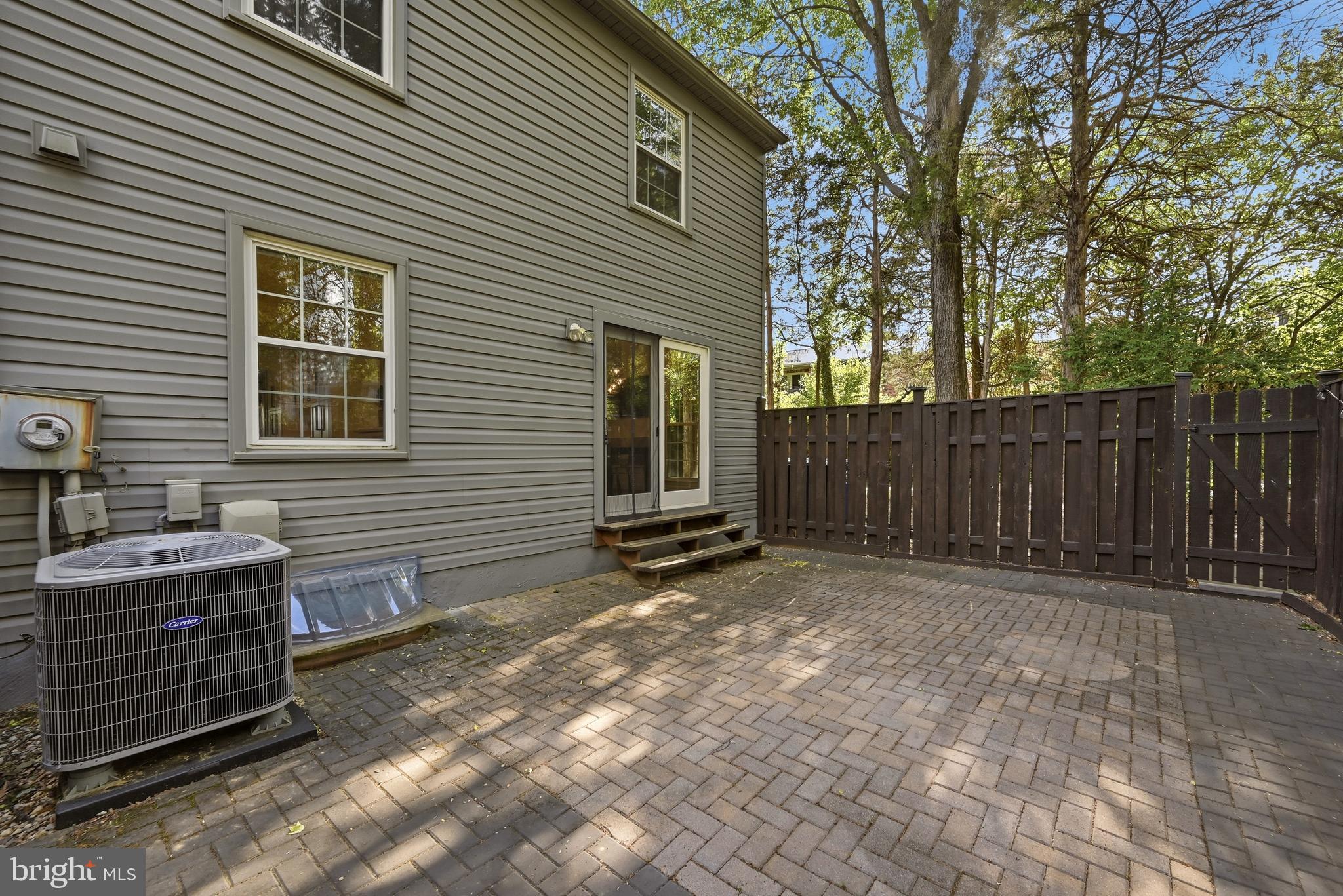 COMSTOCK - Residential