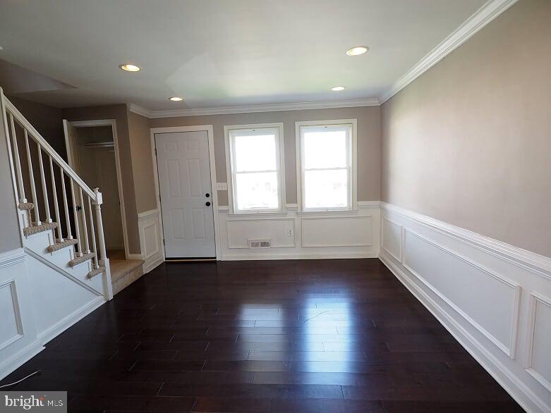 EASTWOOD - Residential Lease