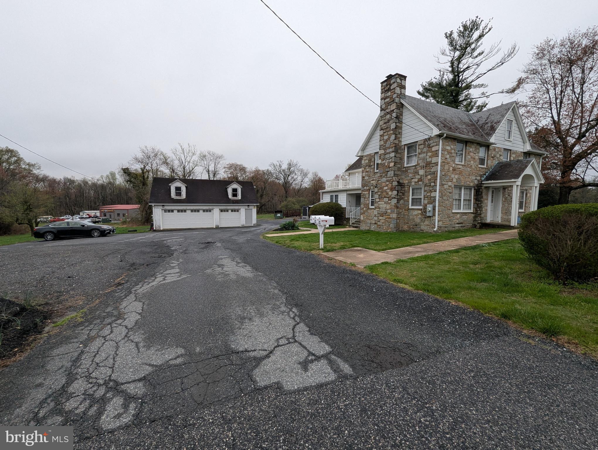 2005 E CHURCHVILLE ROAD