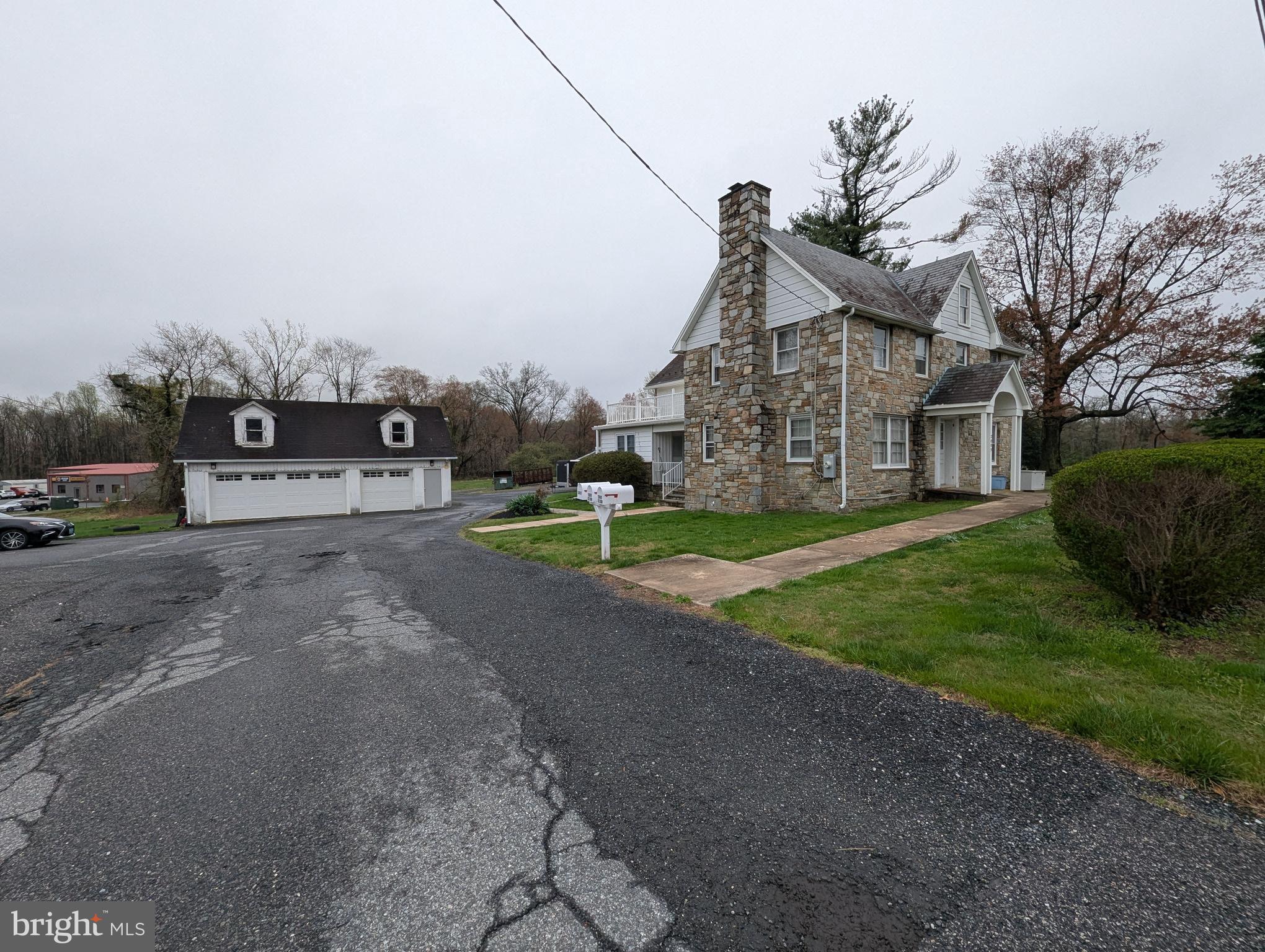 2005 E CHURCHVILLE ROAD