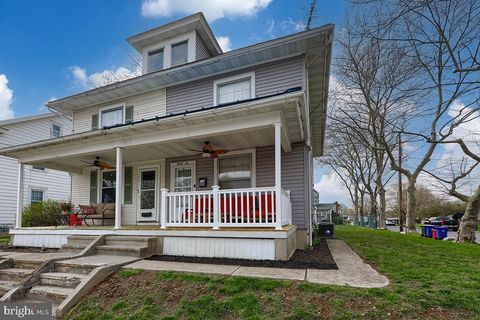 36 N WAYNE STREET ROBESONIA PA 19551