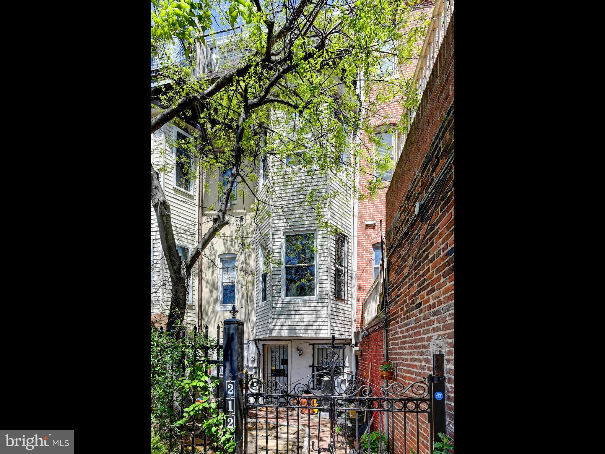 BUTCHERS HILL - Residential
