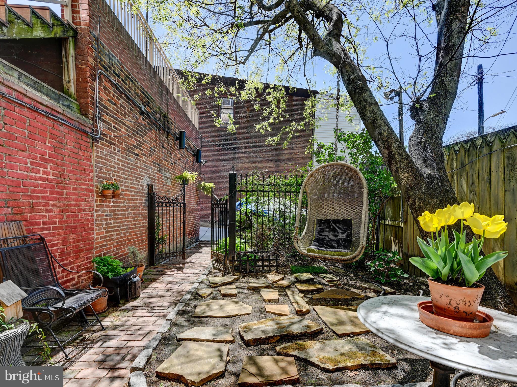 BUTCHERS HILL - Residential