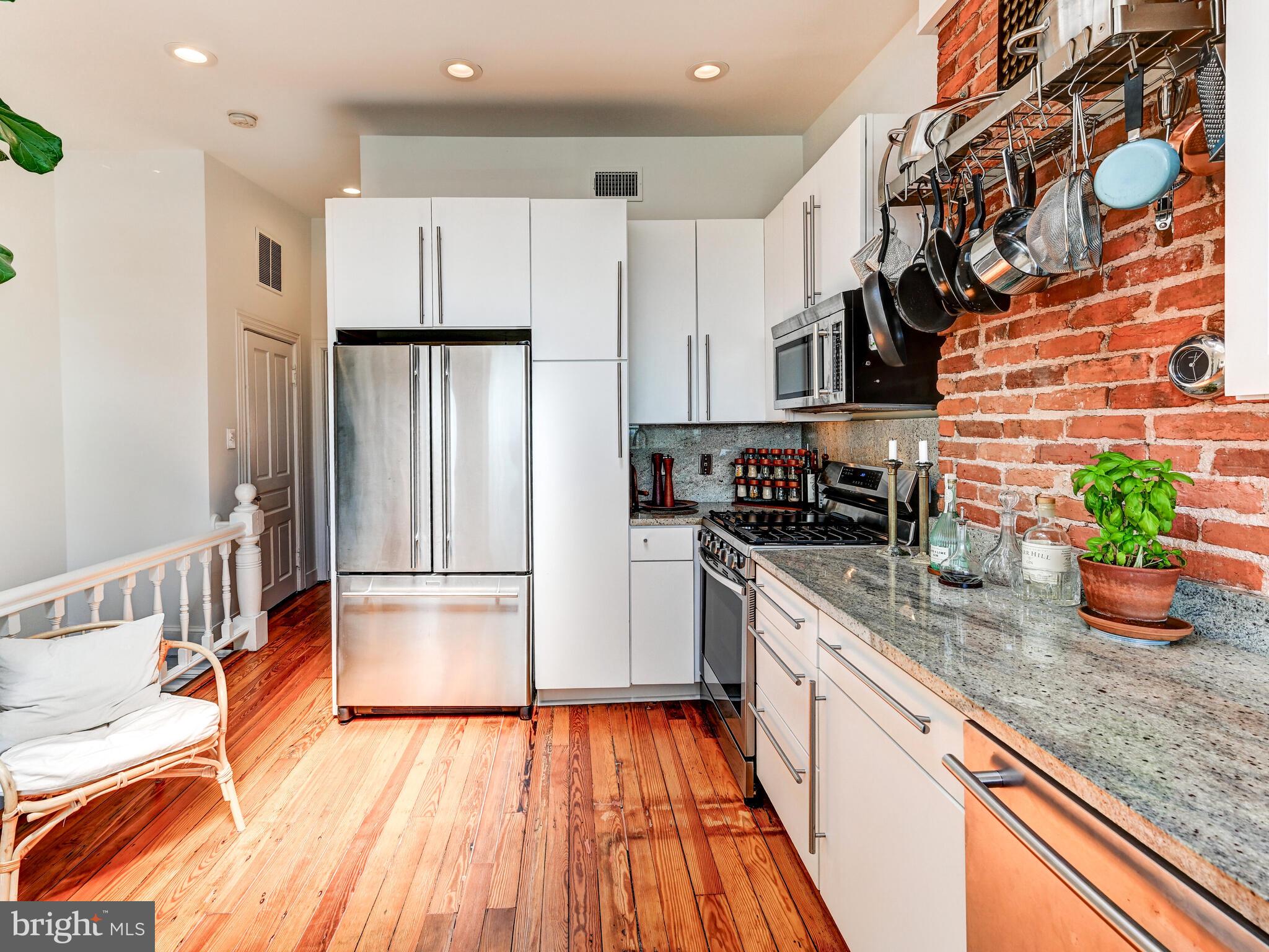 BUTCHERS HILL - Residential