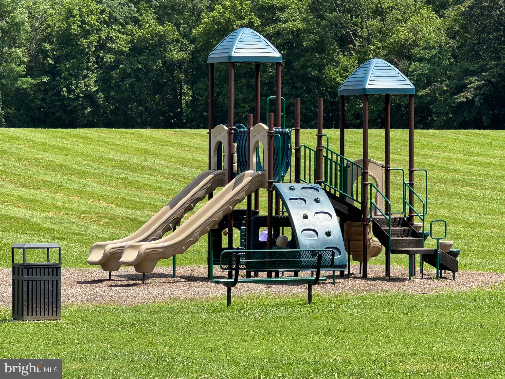 BROOKFIELD - Residential