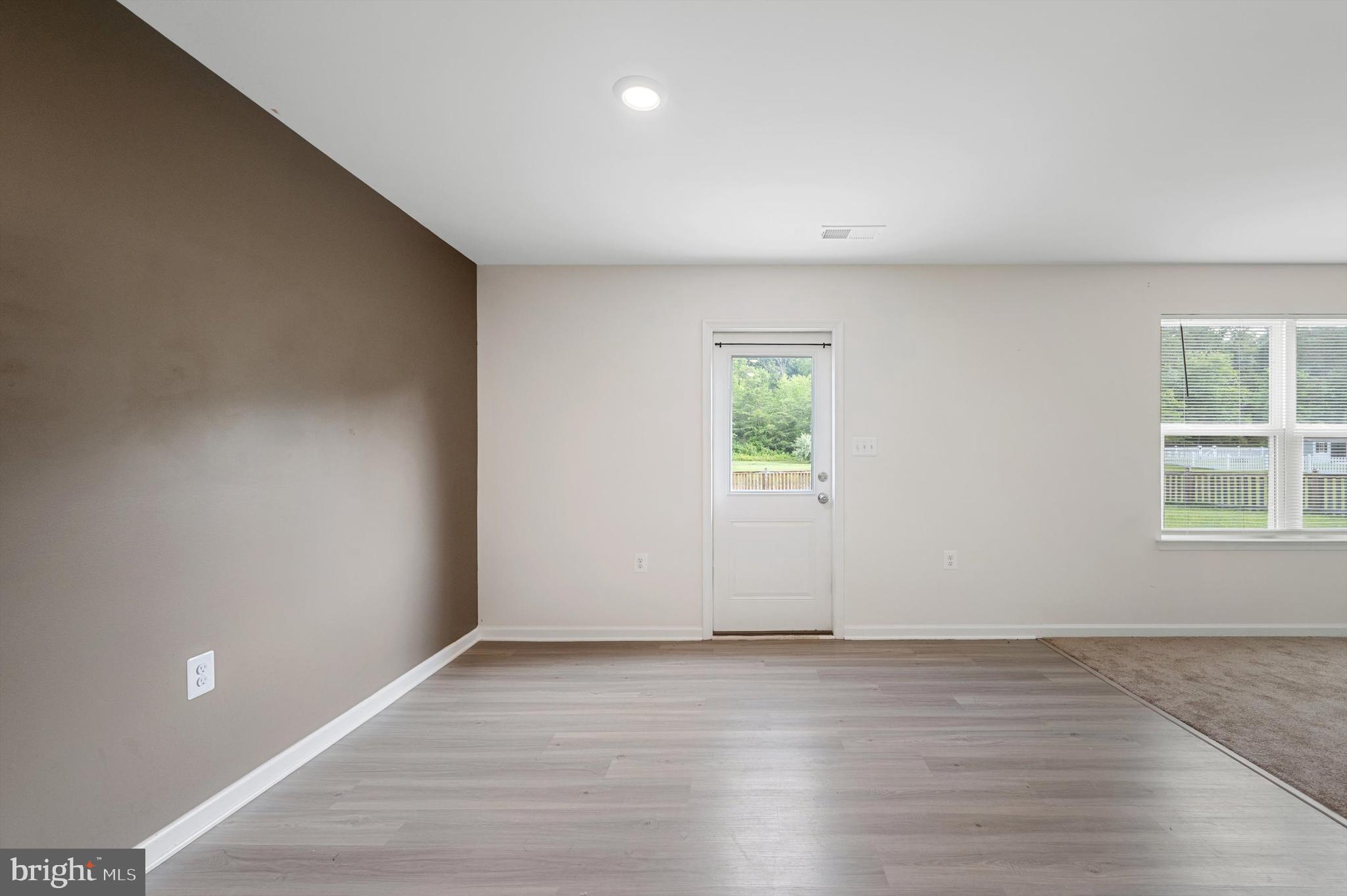 BROOKFIELD - Residential