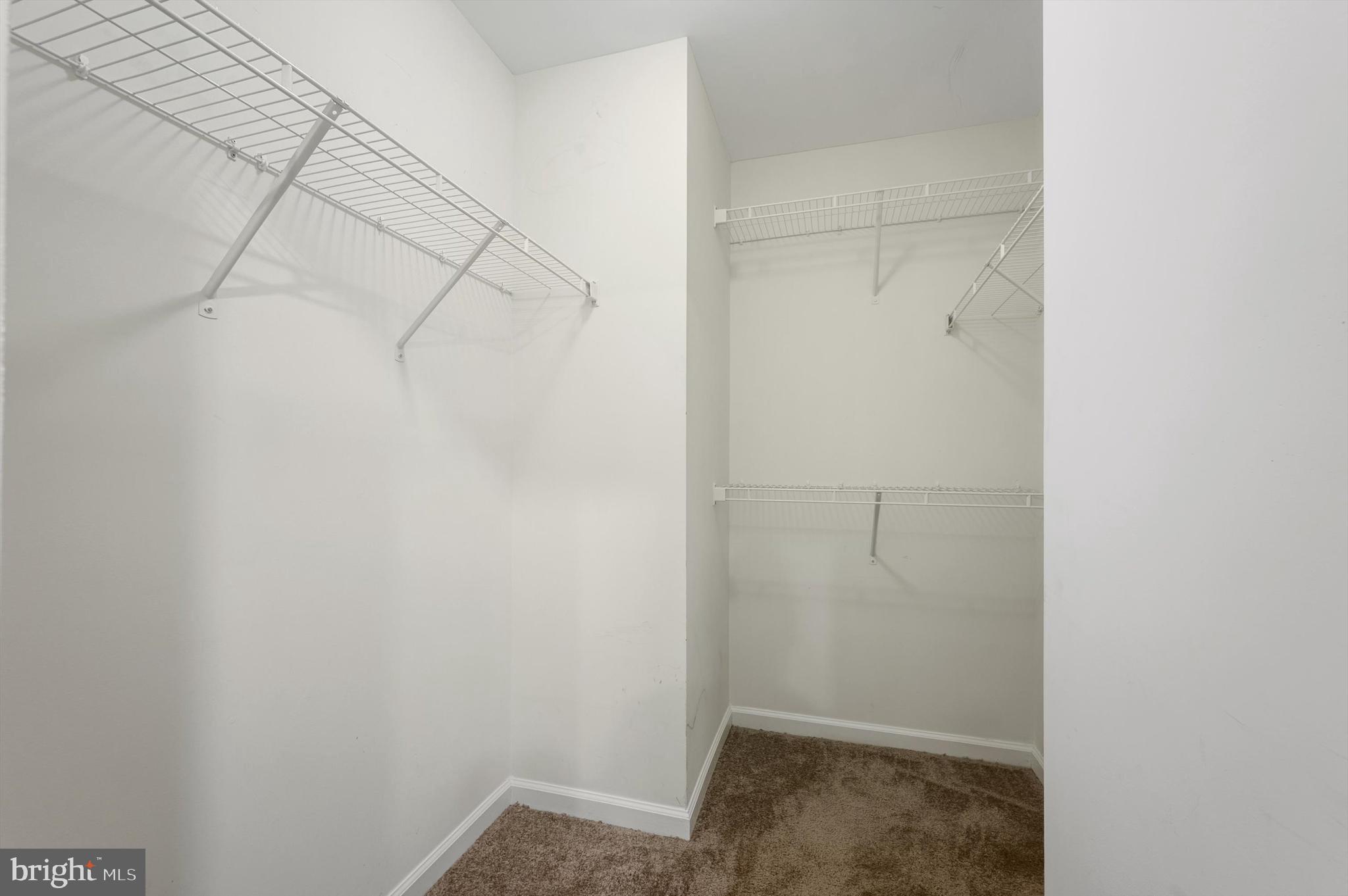 BROOKFIELD - Residential