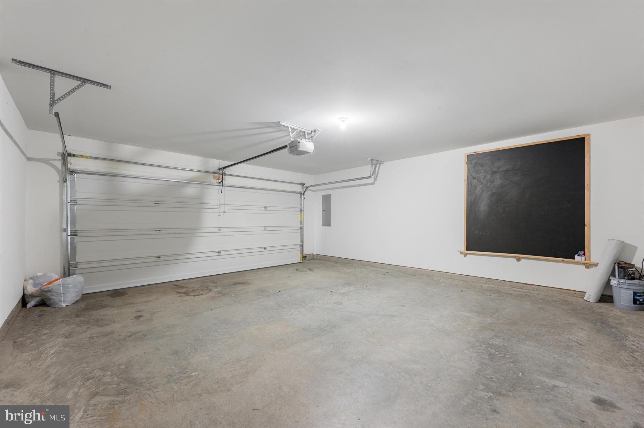 BROOKFIELD - Residential