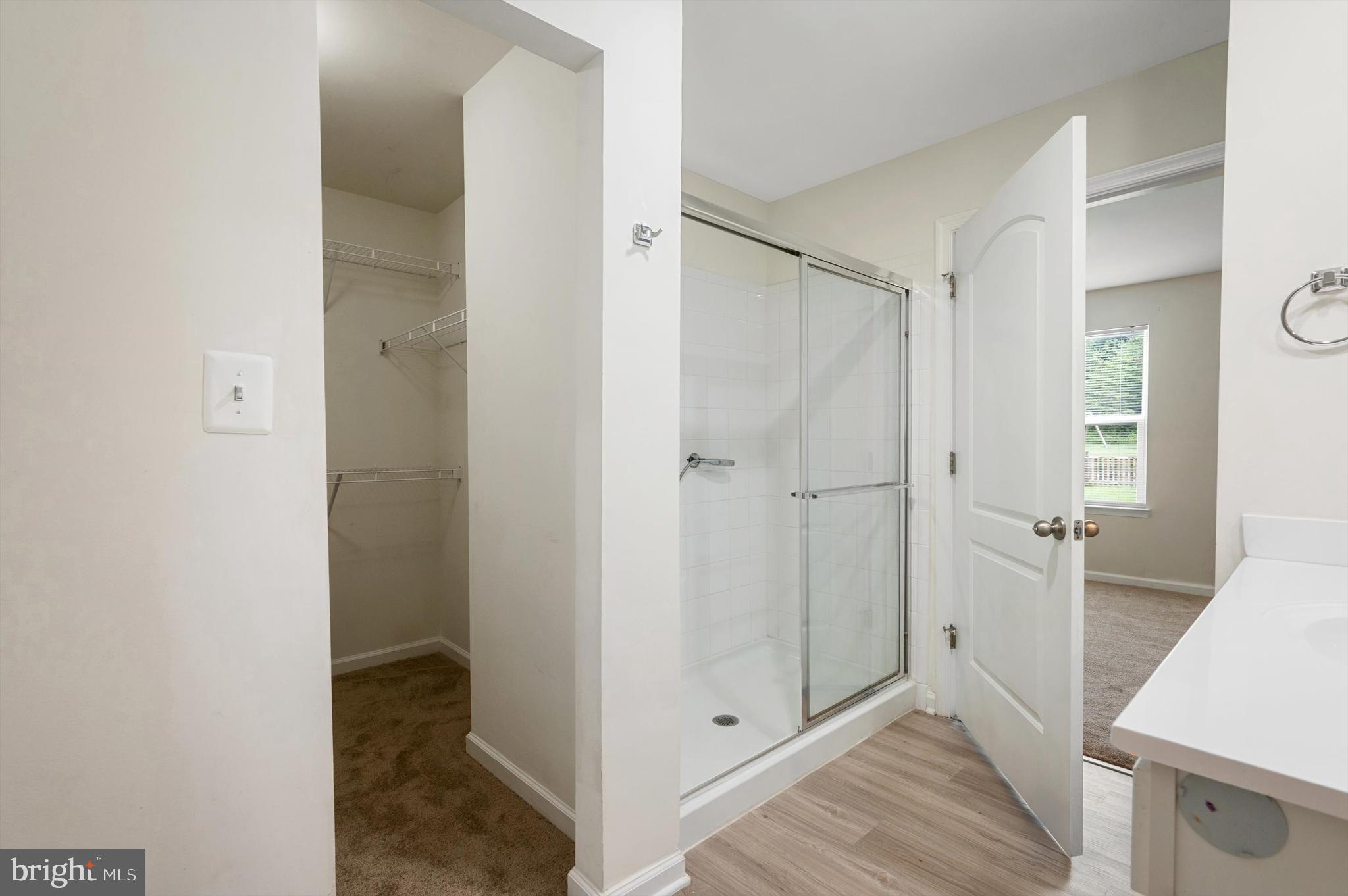 BROOKFIELD - Residential