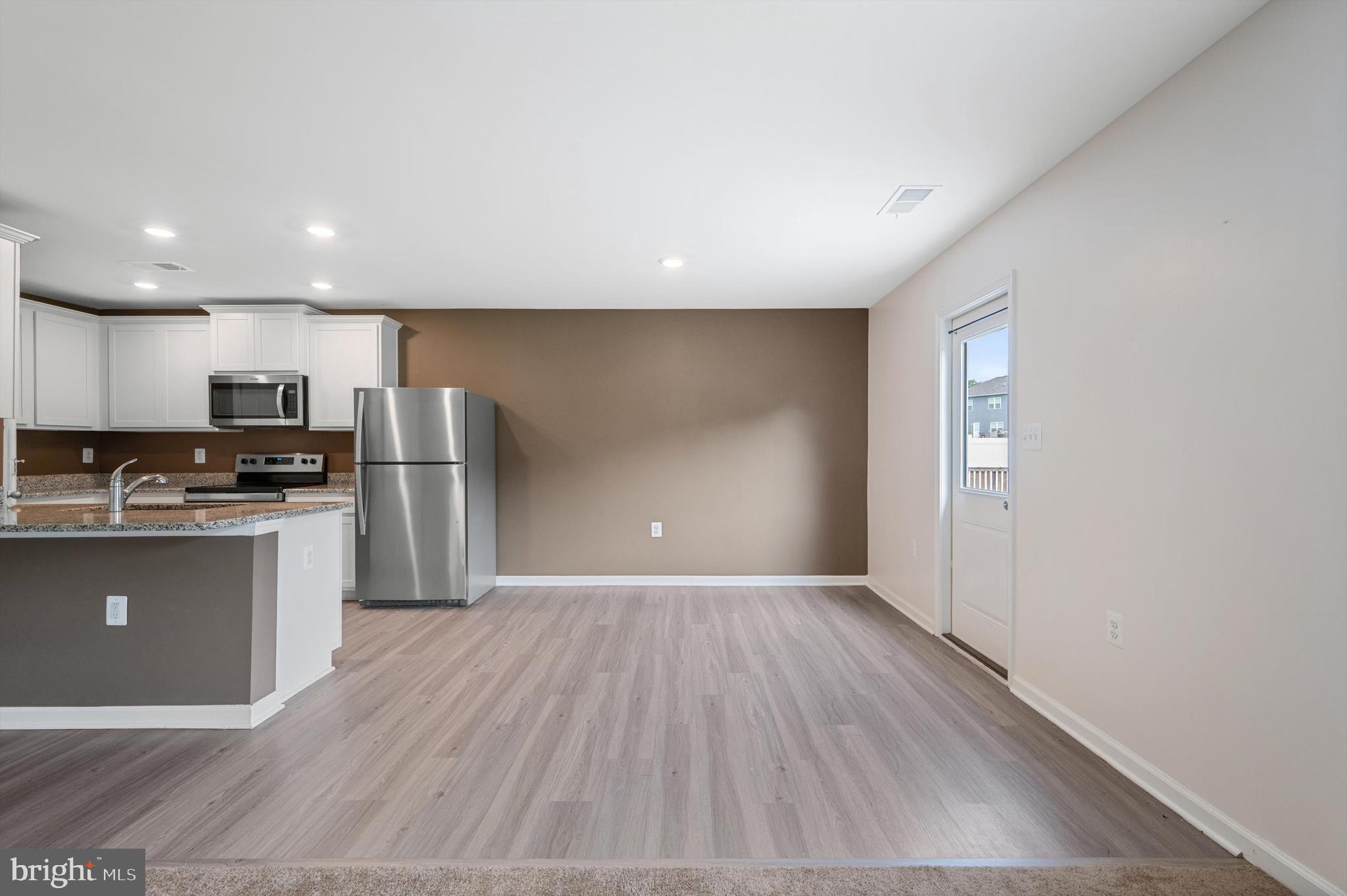 BROOKFIELD - Residential