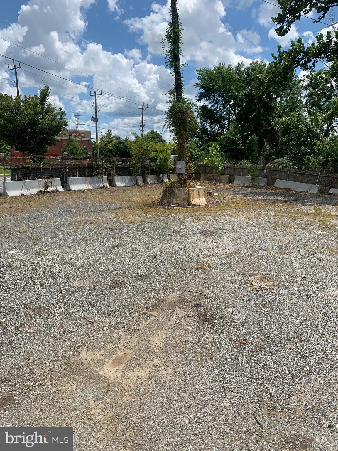 711 OLD RITCHIE ROAD