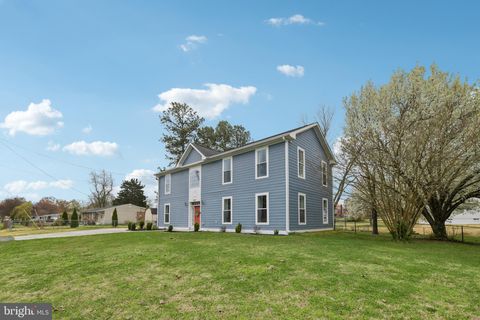 8401 ROCKWELL DRIVE CLINTON MD 20735