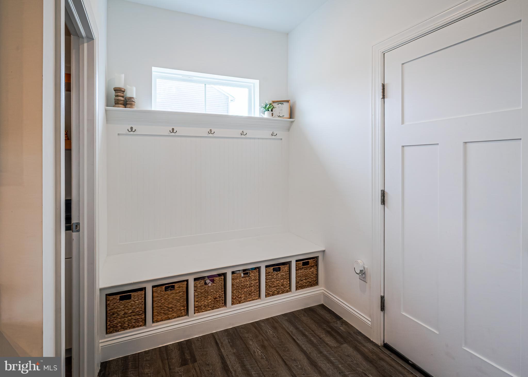 THE SEASONS - Residential