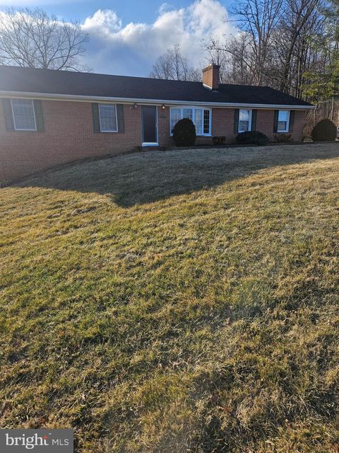 472 HONEYSUCKLE ROAD ELKTON VA 22827