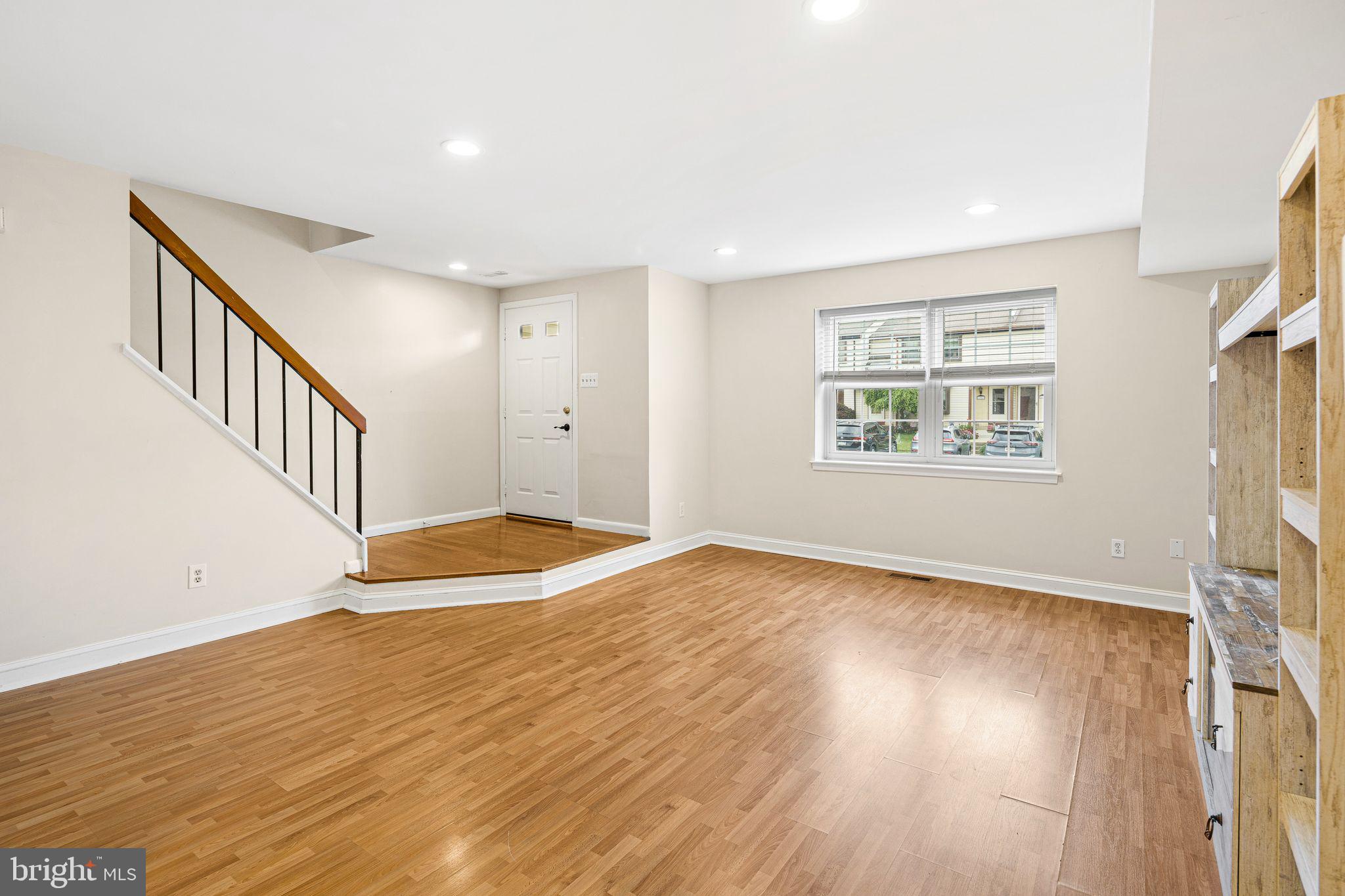 1485 TARLETON PLACE
