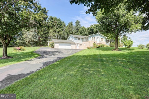 Homes For Sale - 9293 Newburg Road<br/> NEWBURG, PA 17240