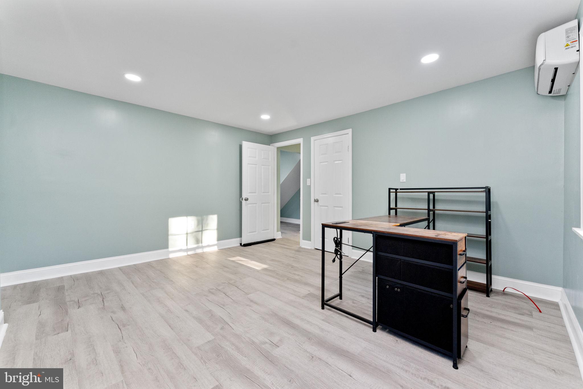 POTTSGROVE - Residential