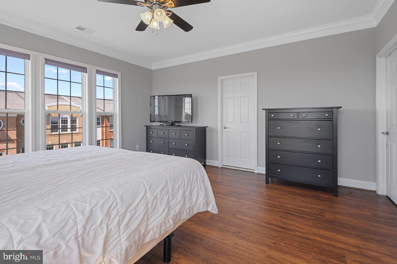 TOWNES AT GOOSE CREEK VILLAGE - Residential