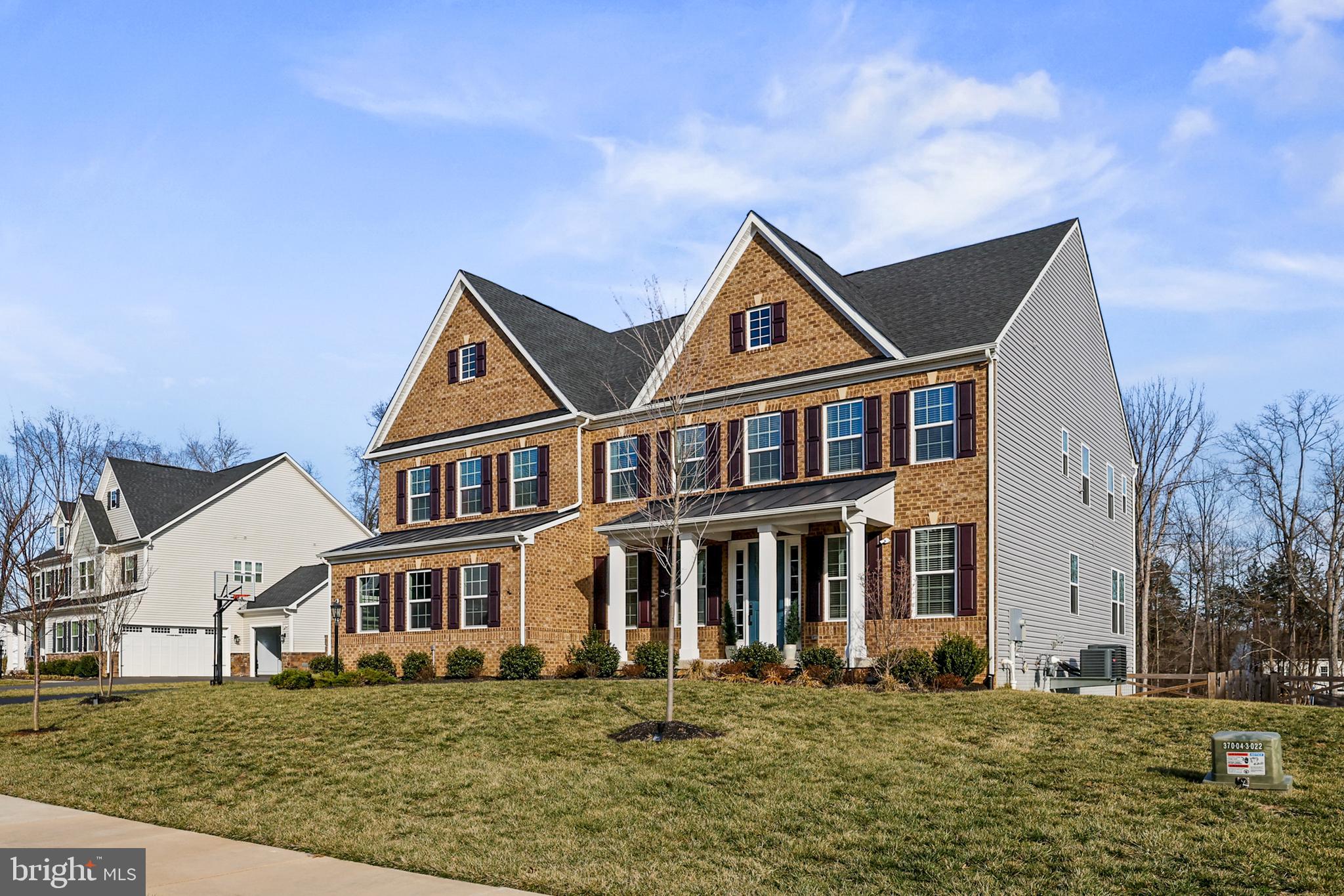 VIRGINIA CROSSING - Residential