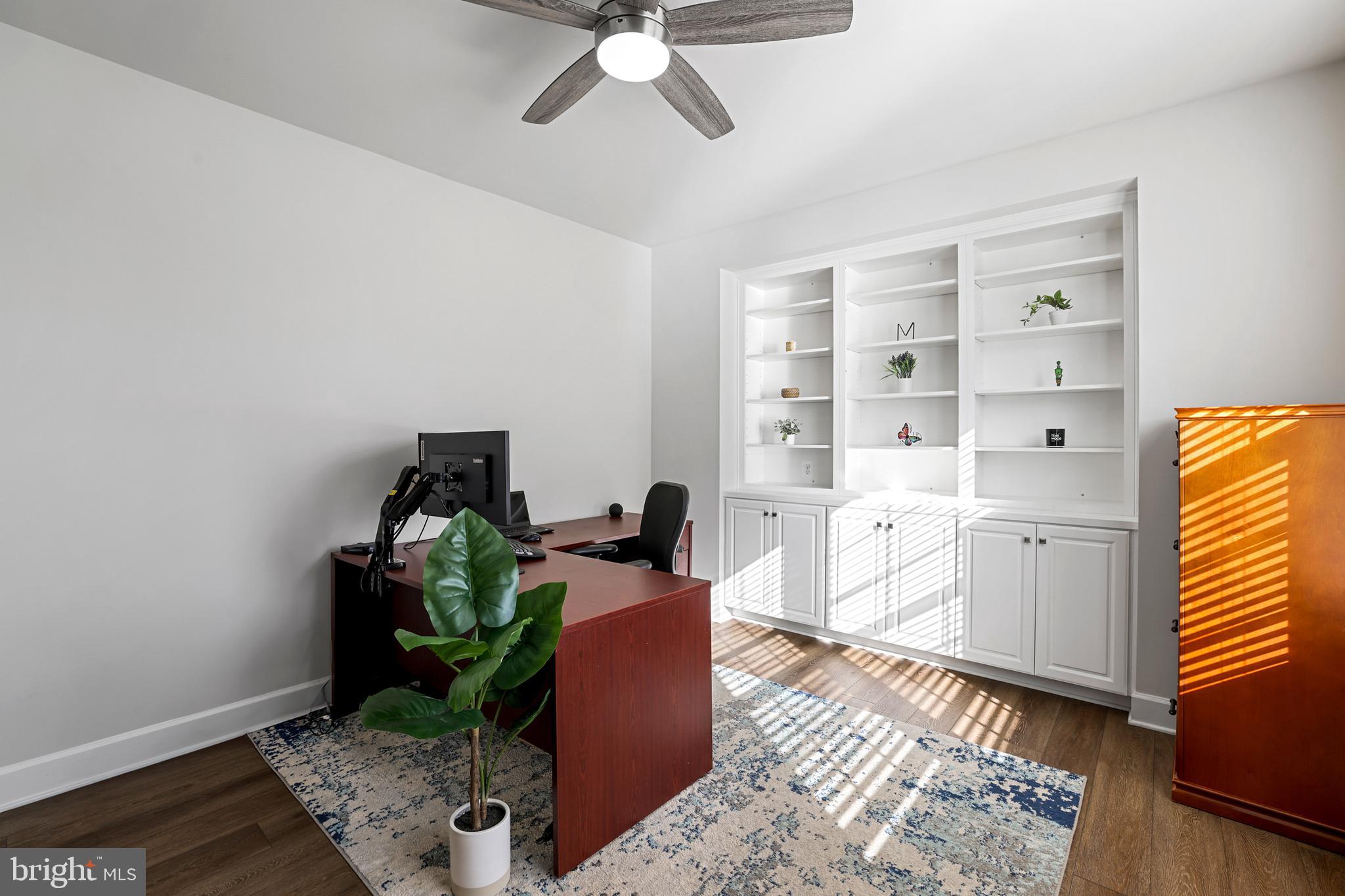 VIRGINIA CROSSING - Residential