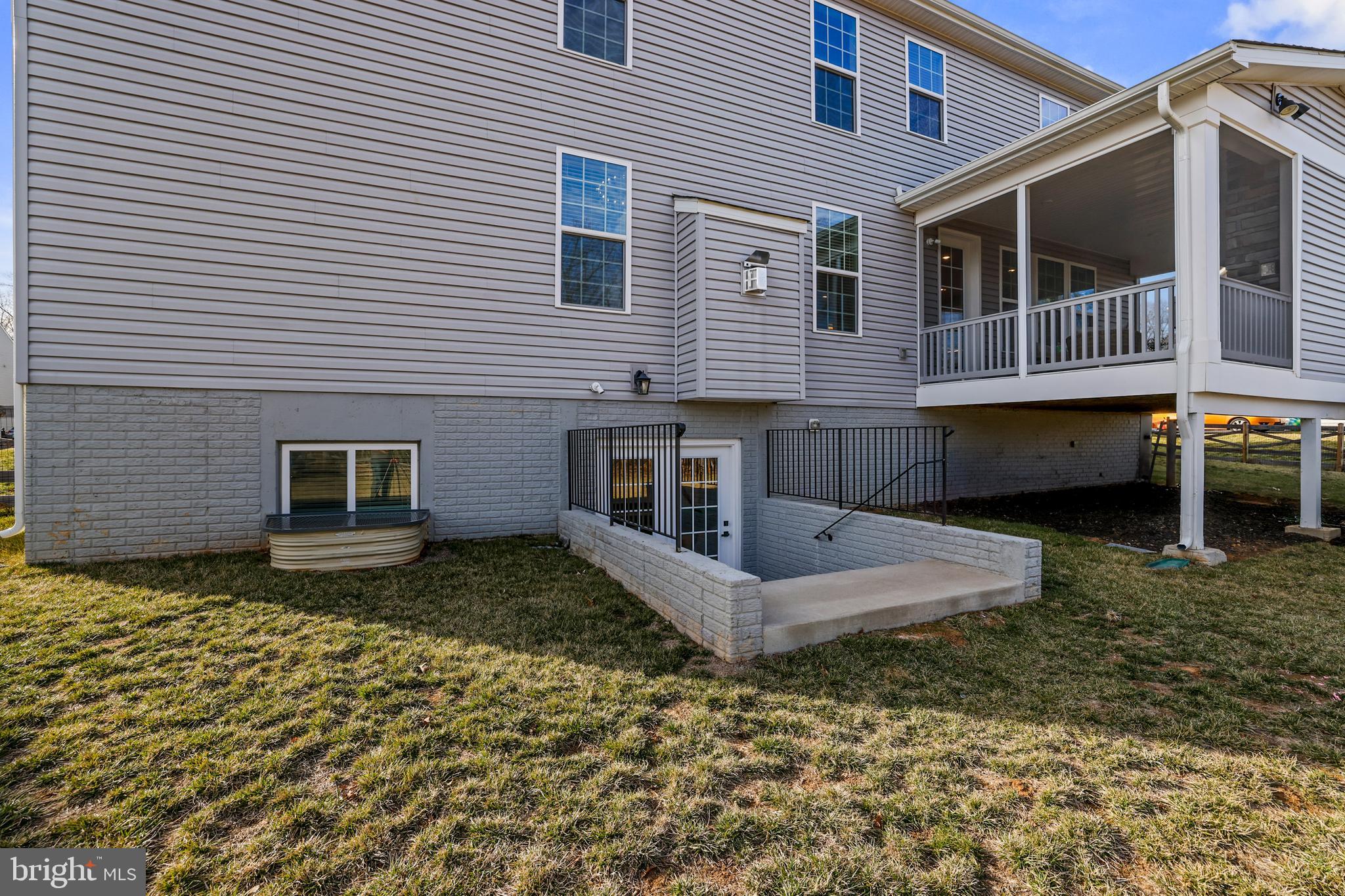 VIRGINIA CROSSING - Residential