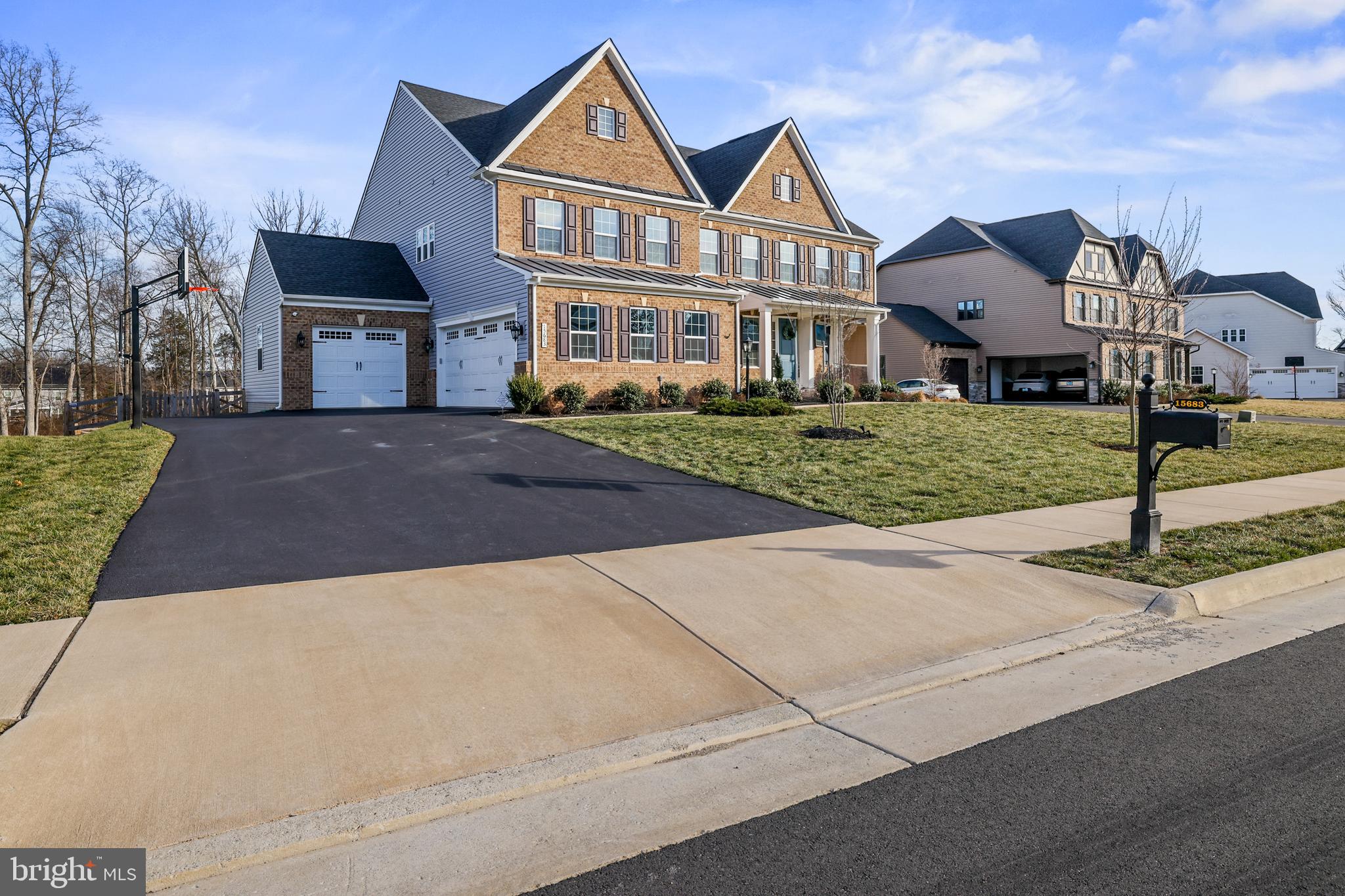 VIRGINIA CROSSING - Residential