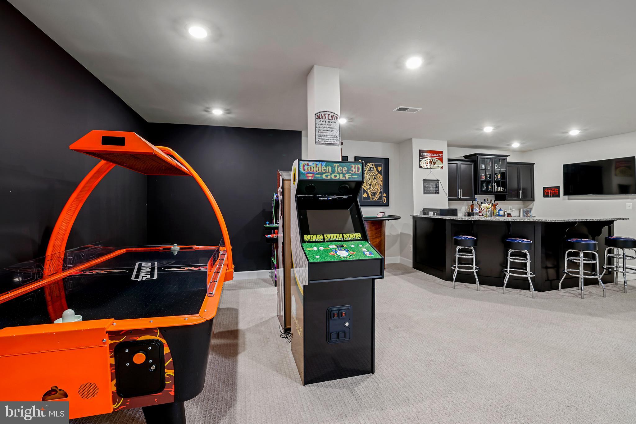 VIRGINIA CROSSING - Residential