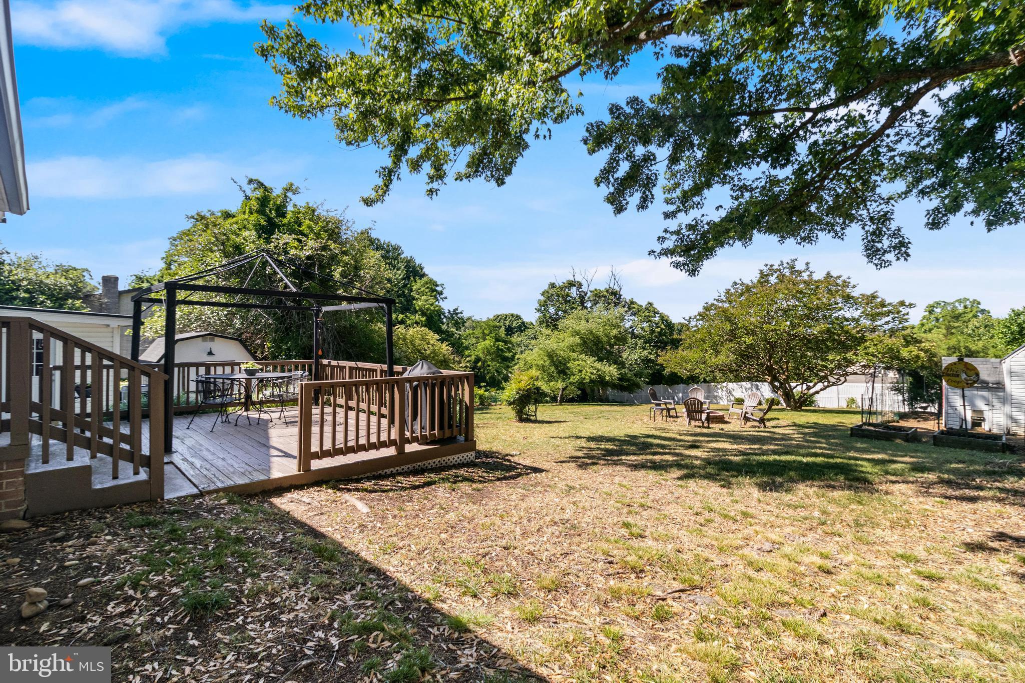 BRETON BAY ESTATES - Residential