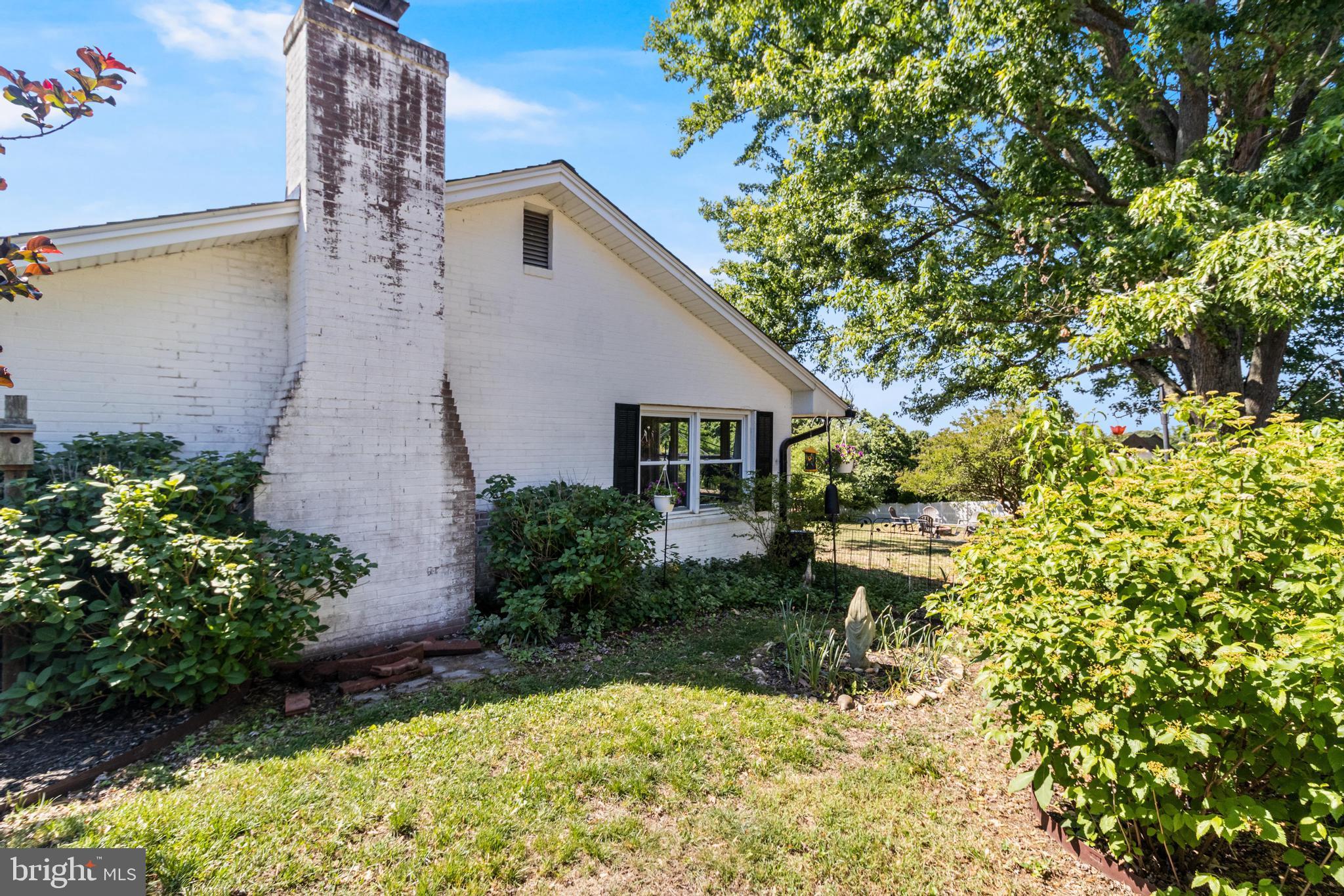 BRETON BAY ESTATES - Residential