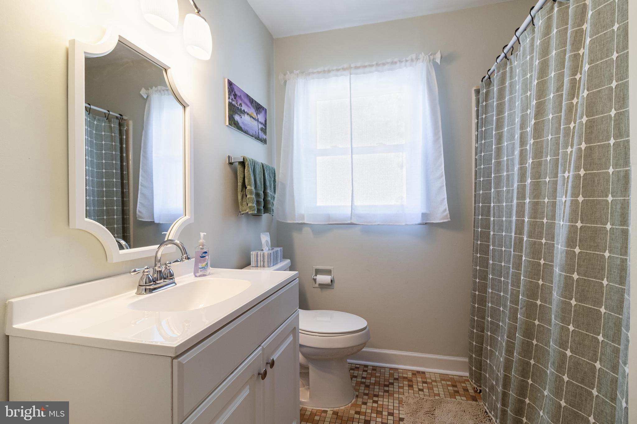 BRETON BAY ESTATES - Residential
