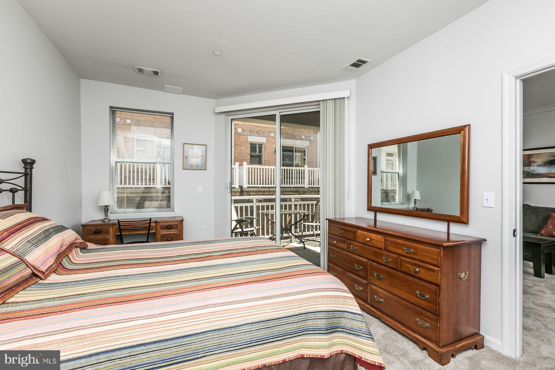 PIERSIDE AT HARBORVIEW - Residential Lease