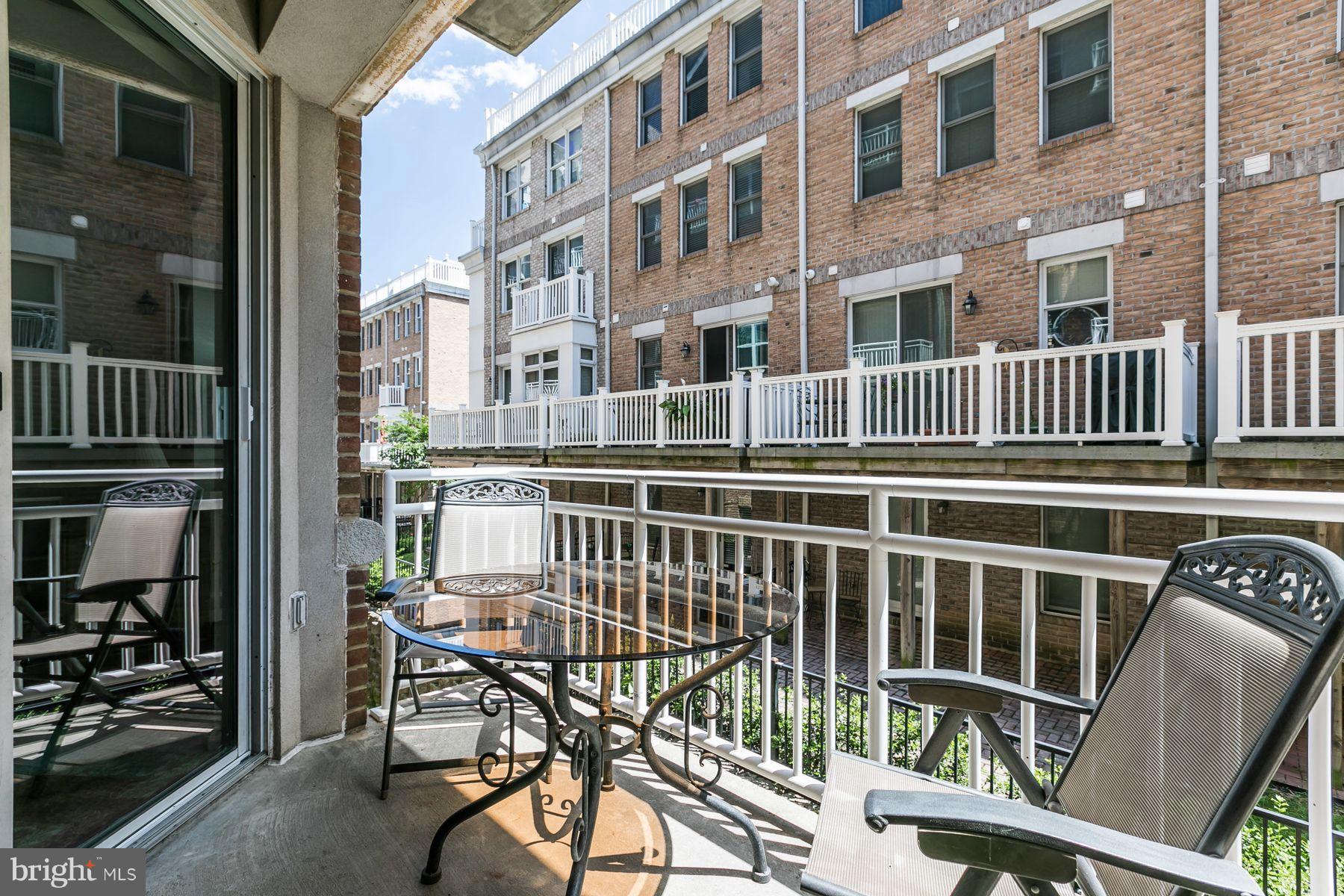 PIERSIDE AT HARBORVIEW - Residential Lease