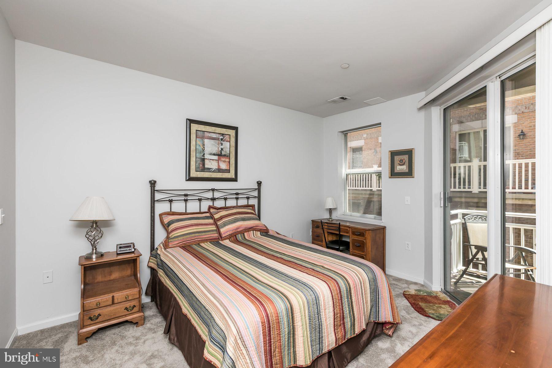 PIERSIDE AT HARBORVIEW - Residential Lease