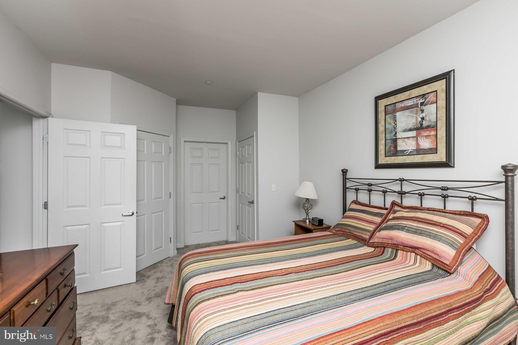 PIERSIDE AT HARBORVIEW - Residential Lease