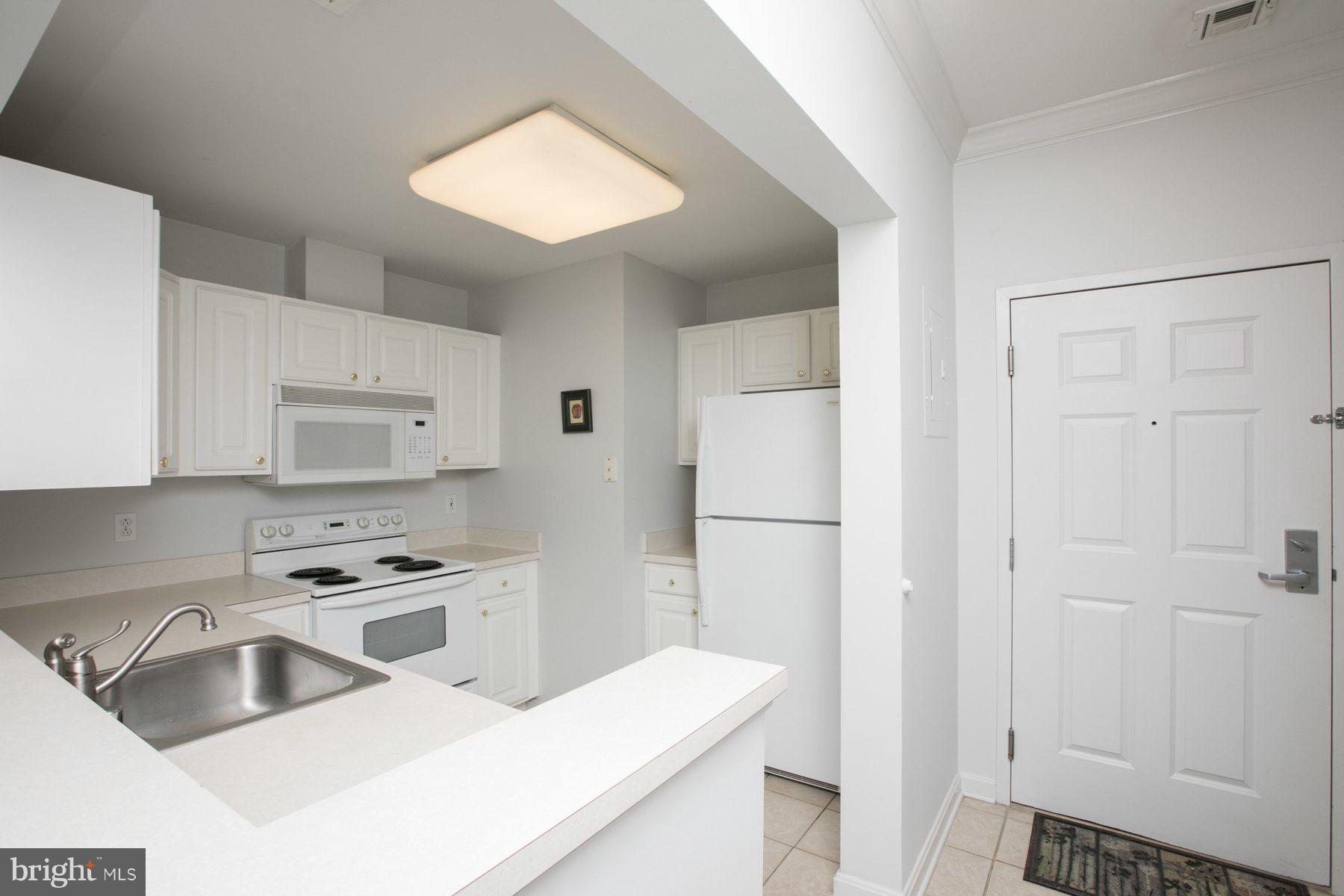 PIERSIDE AT HARBORVIEW - Residential Lease