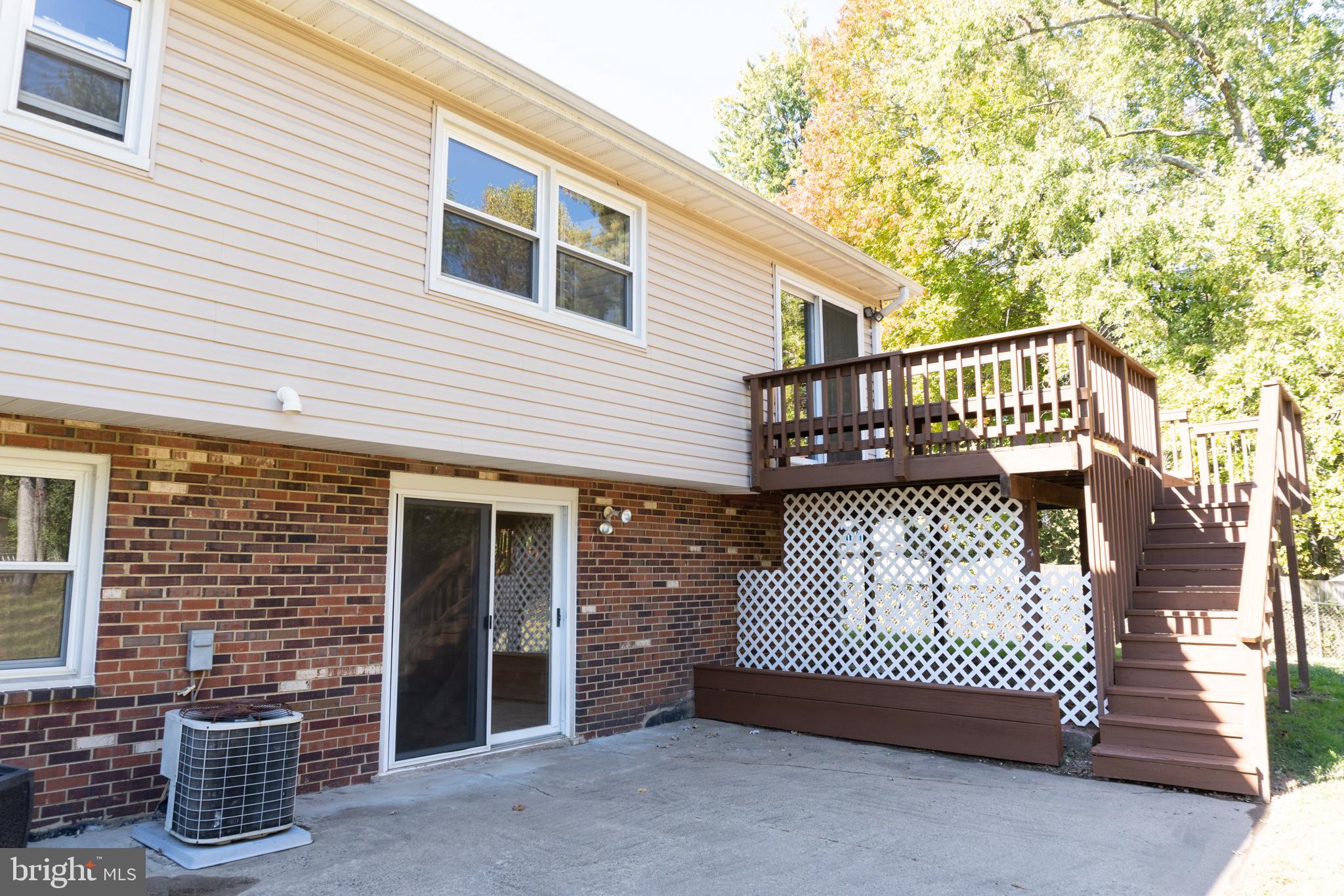 DALE CITY - Residential Lease