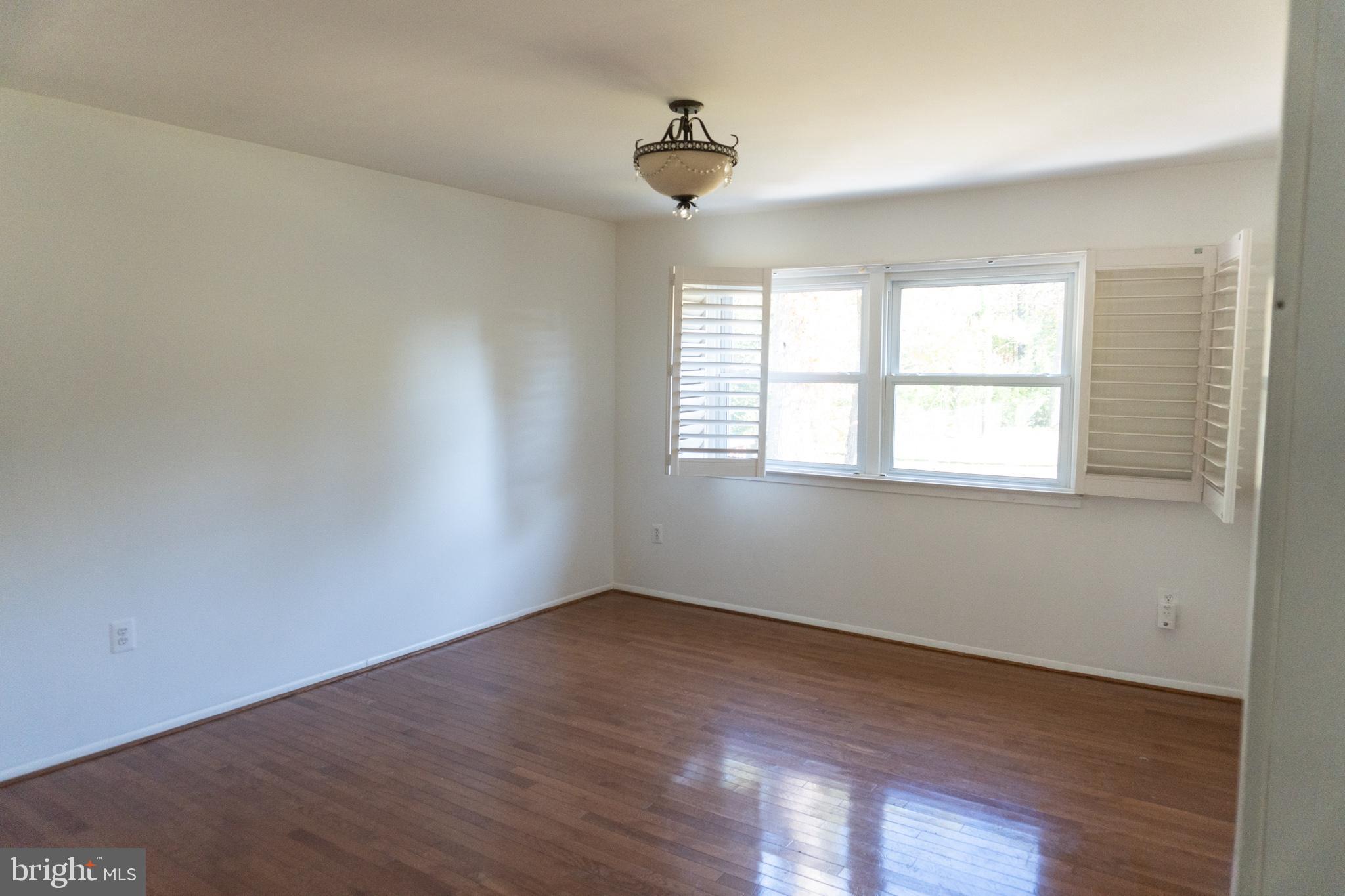 DALE CITY - Residential Lease