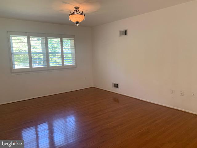 DALE CITY - Residential Lease