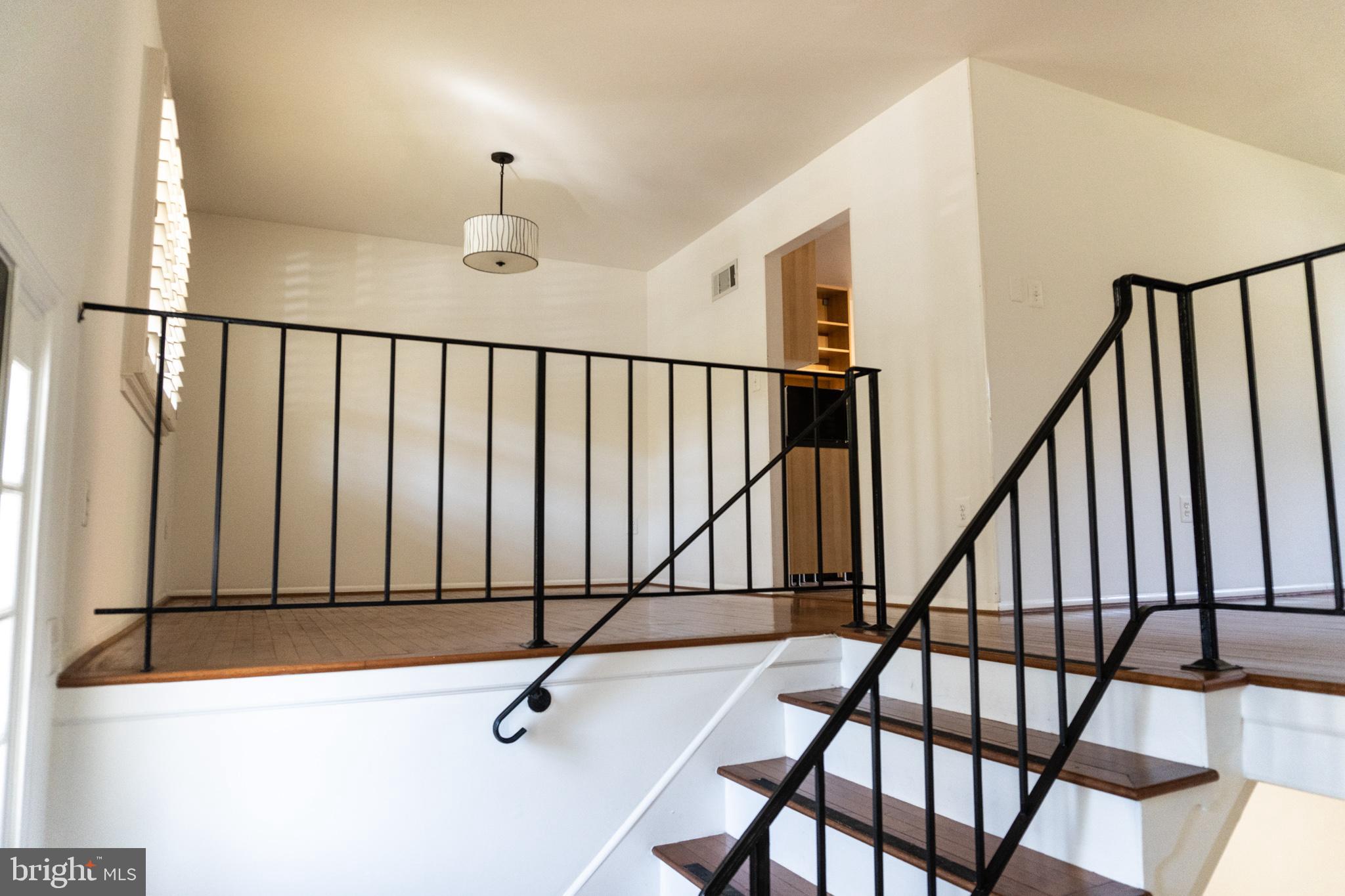 DALE CITY - Residential Lease