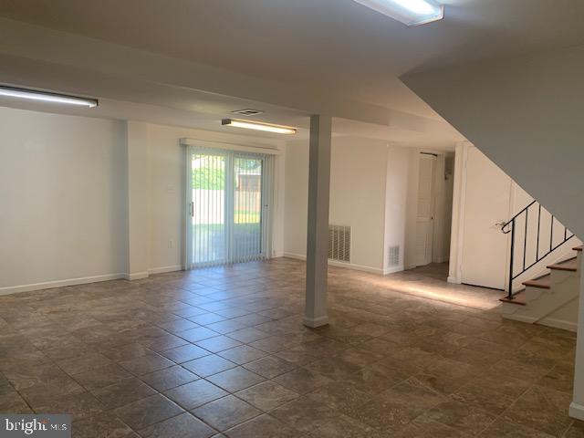 DALE CITY - Residential Lease