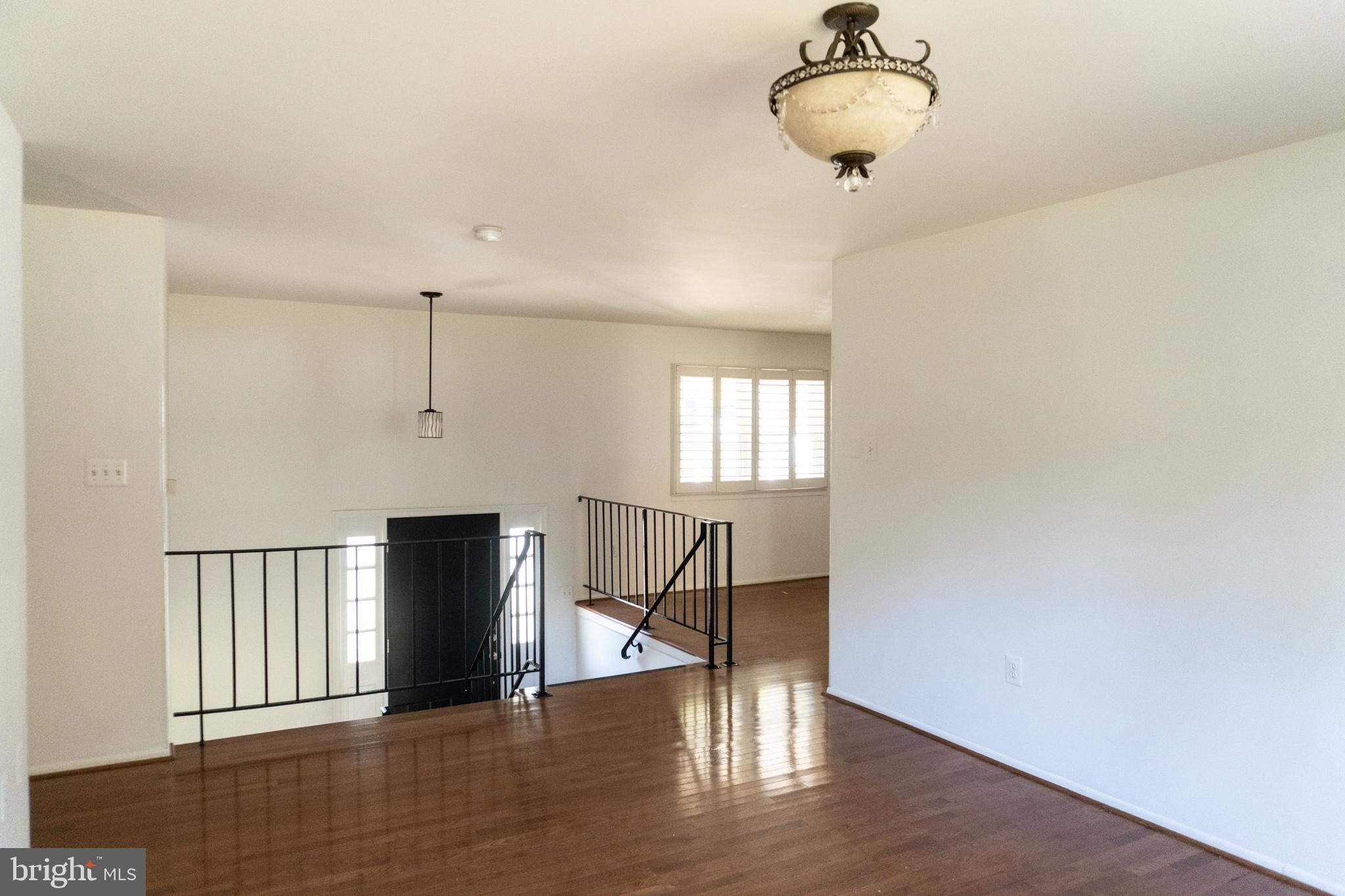 DALE CITY - Residential Lease