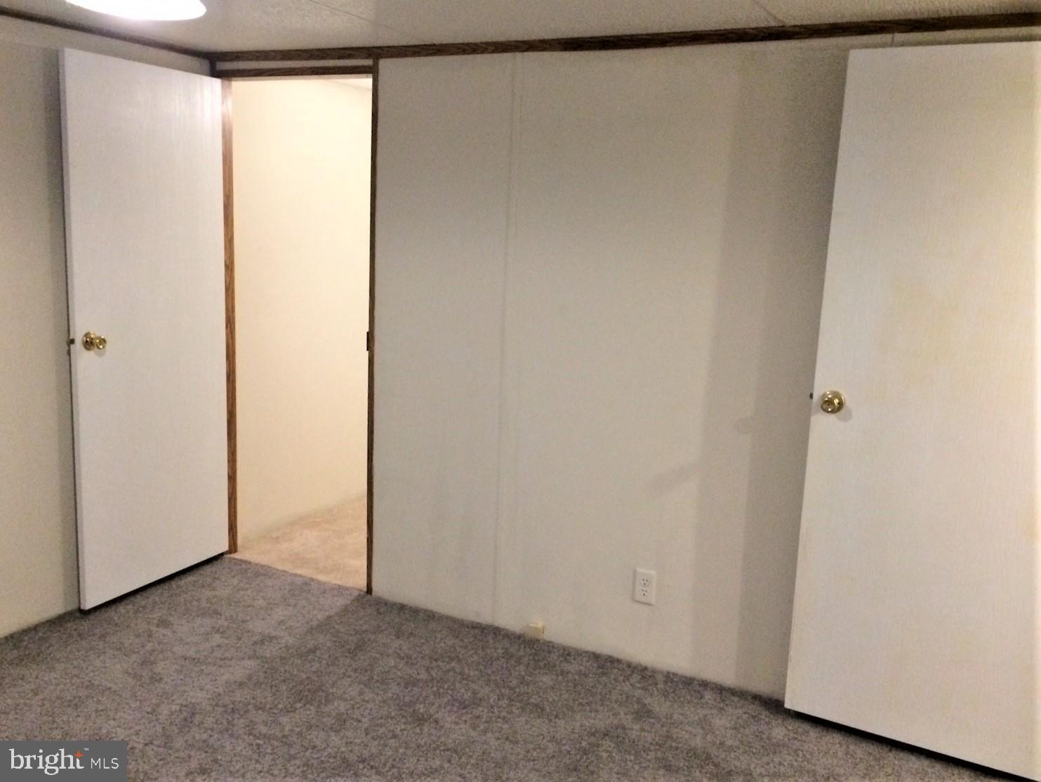 BOONE'S MOBILE ESTATES - Residential