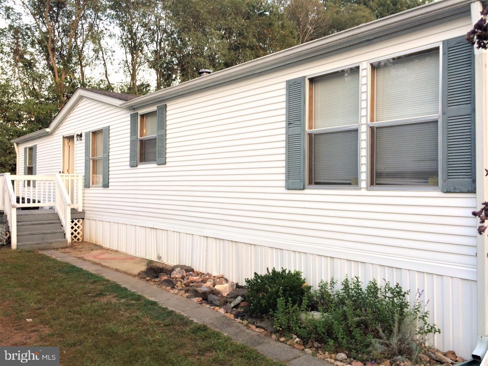 BOONE'S MOBILE ESTATES - Residential