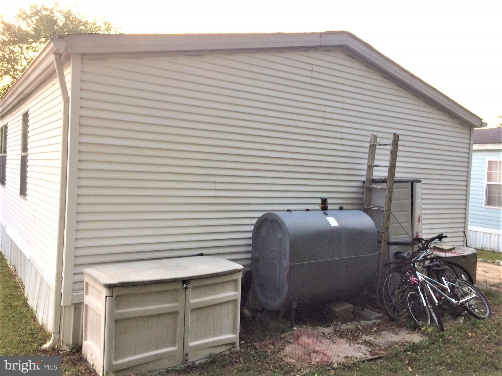 BOONE'S MOBILE ESTATES - Residential