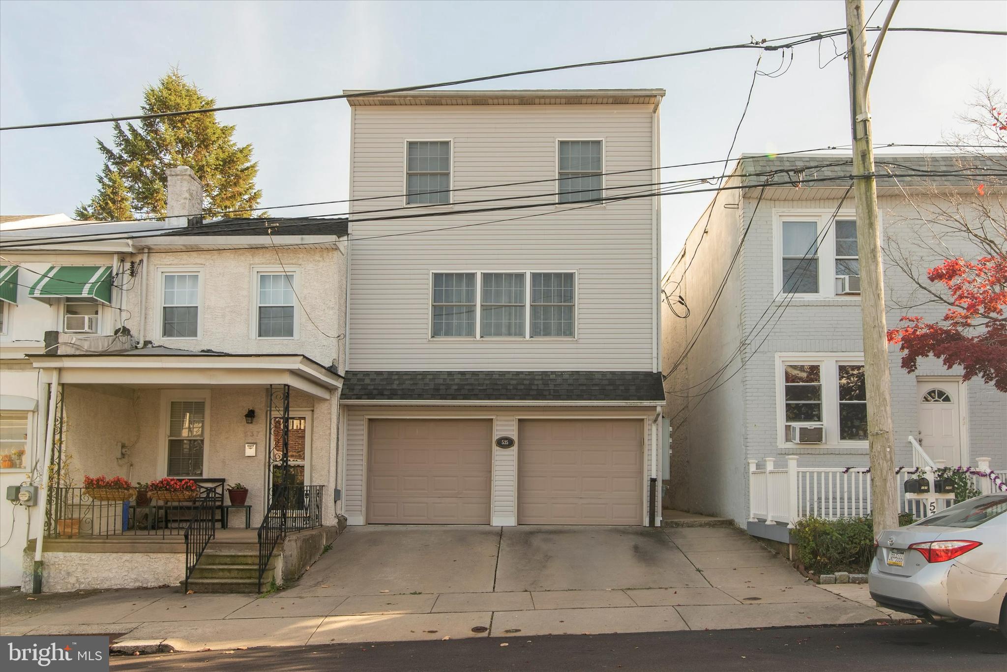 ROXBOROUGH - Residential Lease