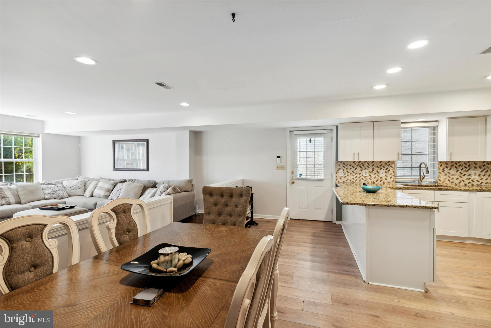 ROXBOROUGH - Residential Lease